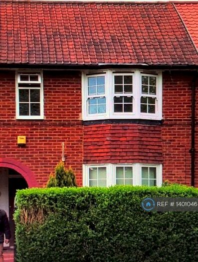 3 Bedroom Terraced House To Rent In Silkstream Road, Edgware, HA8