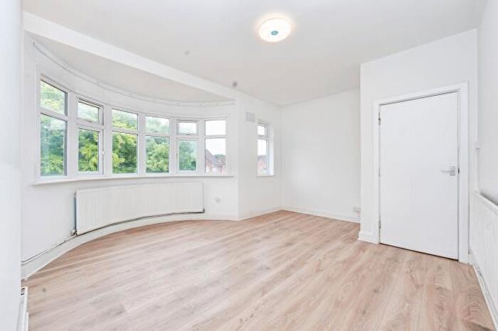 2 Bedroom Flat To Rent In Christchurch Avenue, Harrow, HA3
