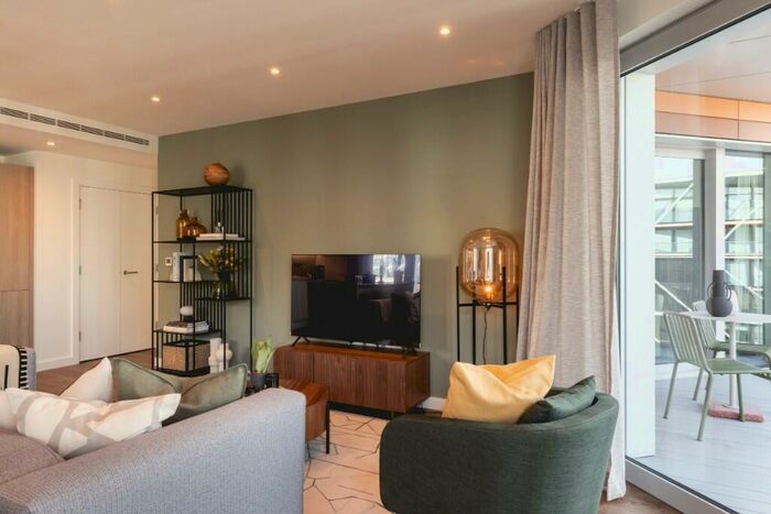 3 Bedroom Apartment To Rent In Nine Elms Lane, London, SW11