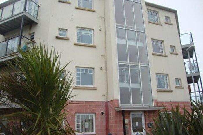 2 Bedroom Flat To Rent In Waterside Mews, Plymouth, PL1