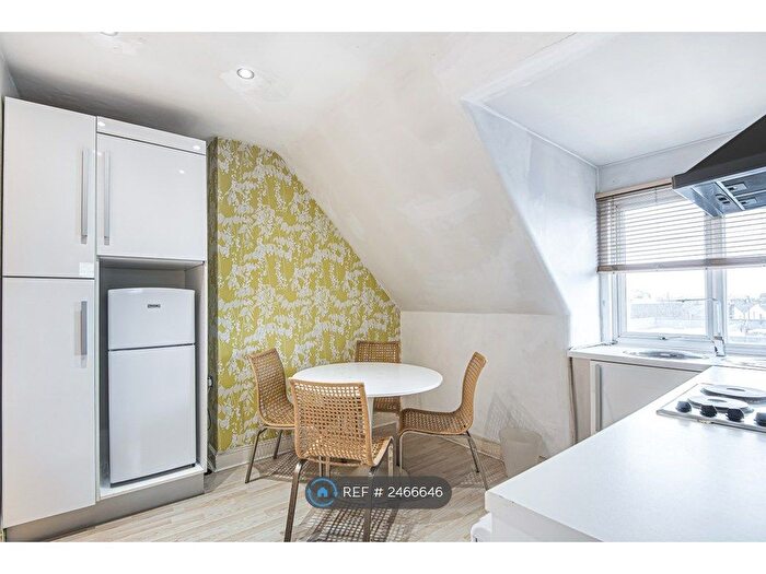 1 Bedroom Flat To Rent In Hollybush Terrace, London, SE19