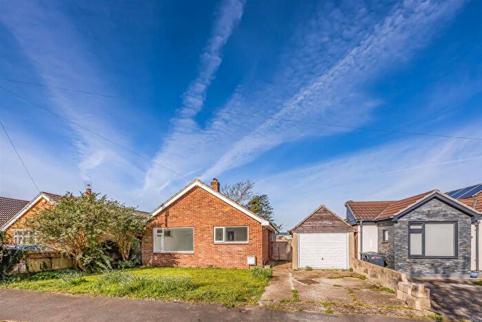 3 Bedroom Detached Bungalow To Rent In Itchenor Road, Hayling Island, PO11