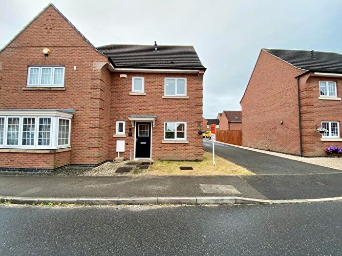 3 Bedroom House To Rent In Weavers Avenue, Shepshed Loughborough, LE12