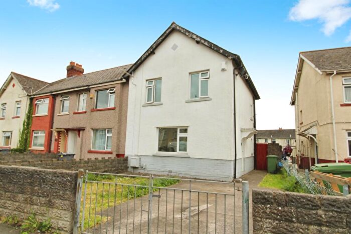 3 Bedroom Semi-Detached House For Sale In Madoc Road, Cardiff, CF24
