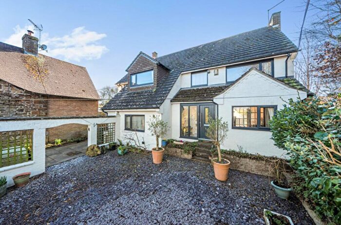 6 Bedroom Detached House For Sale In Old Forge Lane, Preston Capes, Daventry, NN11