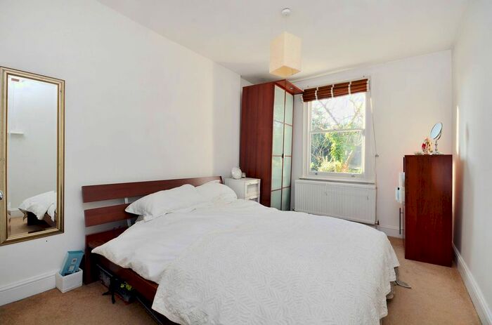 1 Bedroom Flat To Rent In Finborough Road, Chelsea, London, SW10