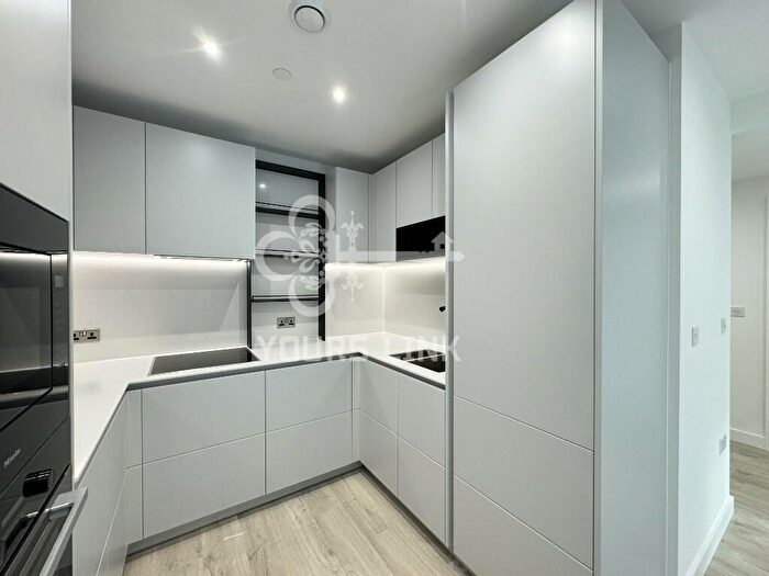 1 Bedroom Flat To Rent In Scarlet Court, London, N4