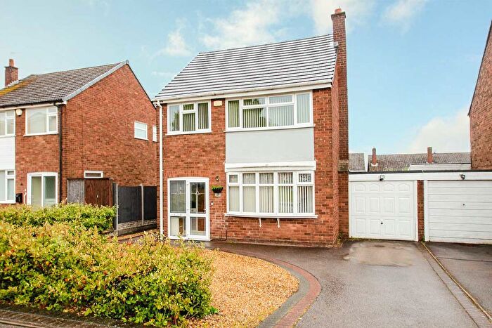 3 Bedroom Detached House For Sale In New Road, Burntwood, WS7