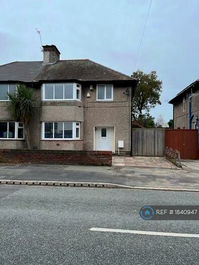 3 Bedroom Semi-Detached House To Rent In Gardenside, Wirral, CH46