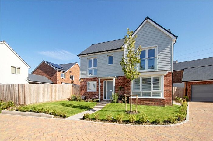 4 Bedroom Detached House For Sale In Monarch Gardens, Tunbridge Wells, Kent, TN2