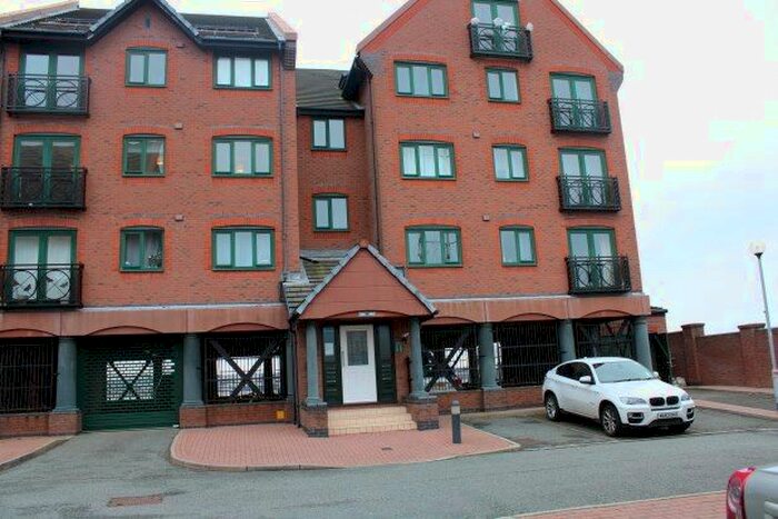 2 Bedroom Flat To Rent In South Ferry Quay, Liverpool, L3