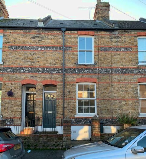 2 Bedroom Terraced House To Rent In Oxford Road, Windsor, SL4