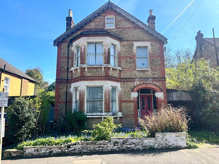 6 Bedroom Detached House For Sale In Dornton Road, South Croydon, CR2