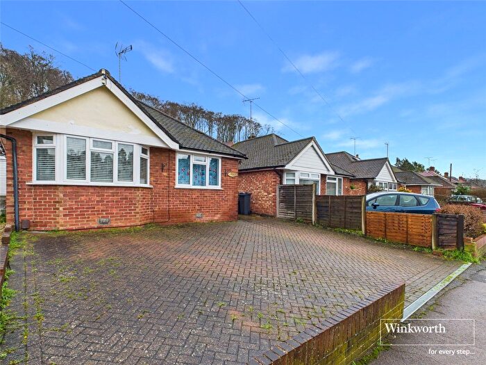 3 Bedroom Bungalow To Rent In Hemdean Road, Caversham, Reading, Berkshire, RG4