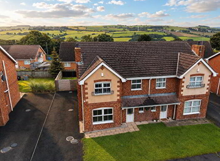 4 Bedroom Semi-Detached House For Sale In Summer Meadows View, L’derry, BT47