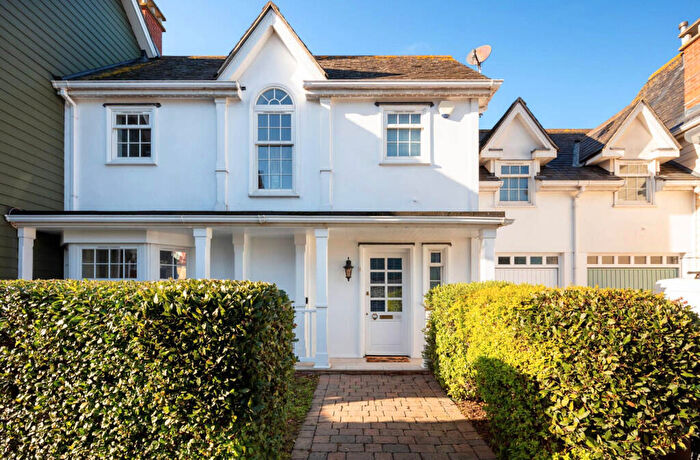 3 Bedroom Semi-Detached House To Rent In Burnell Gate Beaulieu Park Chelmsford Essex, CM1