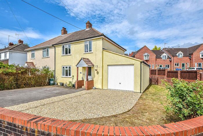 3 Bedroom Semi-Detached House For Sale In Rosebery Road, Dursley, GL11