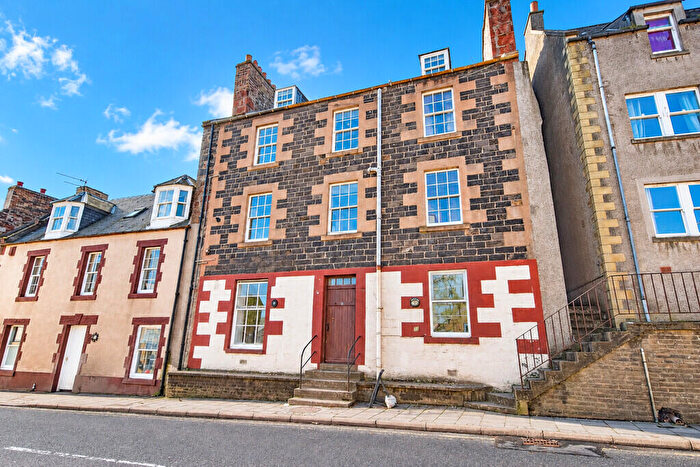1 Bedroom Apartment For Sale In High Street, Newburgh, KY14