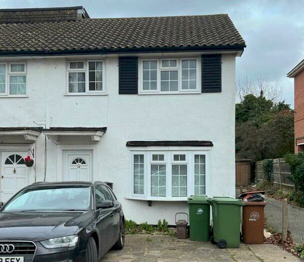 3 Bedroom Semi-Detached House To Rent In Western Road, Sutton, SM1