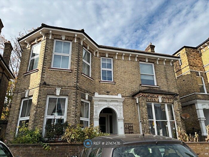 2 Bedroom Flat To Rent In Anerley Park, London, SE20