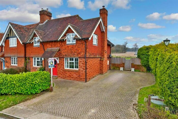 4 Bedroom Semi-Detached House For Sale In Hampton Park Road, Hadlow, Tonbridge, Kent, TN11