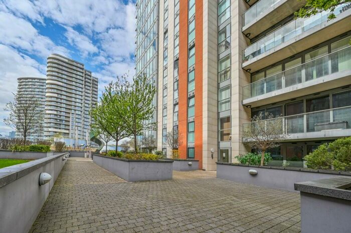 1 Bedroom Flat To Rent In Ross Apartments, Royal Docks, London, E16