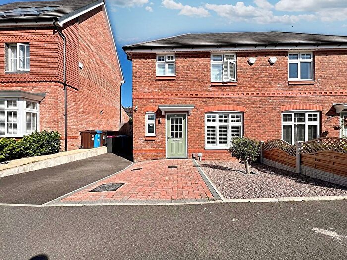 3 Bedroom Semi-Detached House For Sale In Aqueduct Way, Eccles, M30