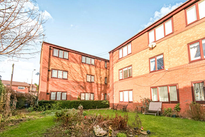 2 Bedroom Apartment To Rent In Greenway Road, Tranmere, CH42