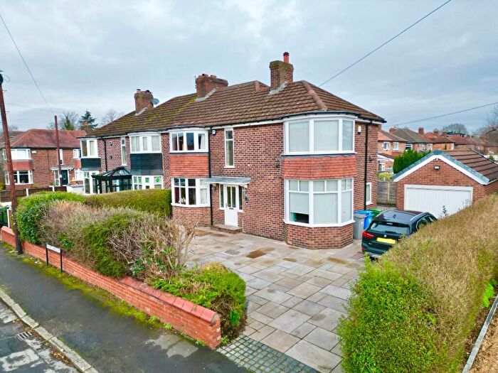 3 Bedroom Semi Detached House For Sale In Homelands Road, Sale, Greater Manchester, M33