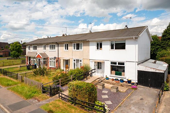 3 Bedroom Semi Detached House For Sale In Cawthorn Avenue, Harrogate, HG2