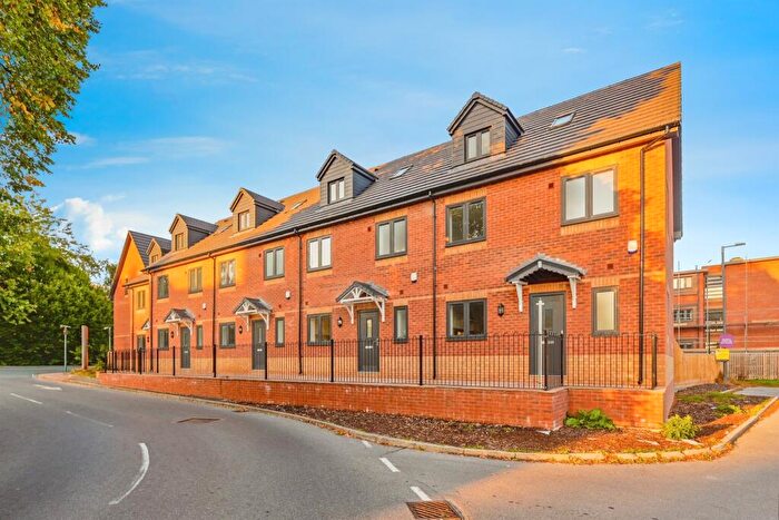 3 Bedroom Town House For Sale In King Edward Street, Ashbourne, DE6
