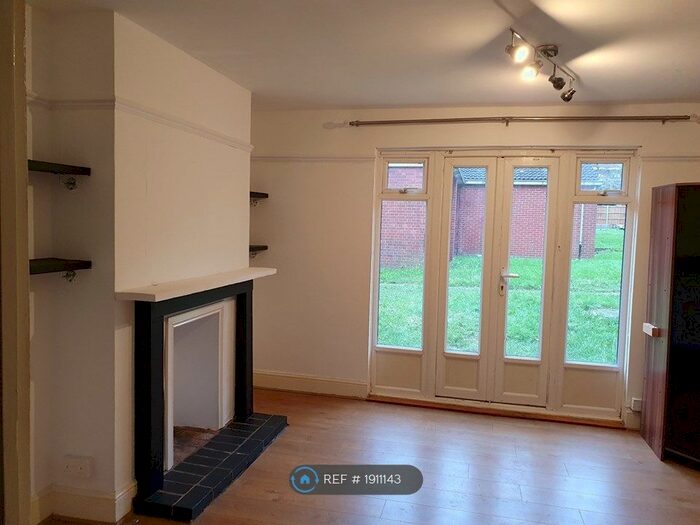 Studio To Rent In The Link, London, SE9