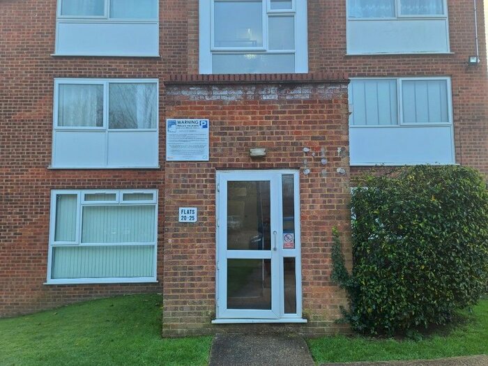 1 Bedroom Flat To Rent In Nightingale Walk, Hemel Hempstead, HP2