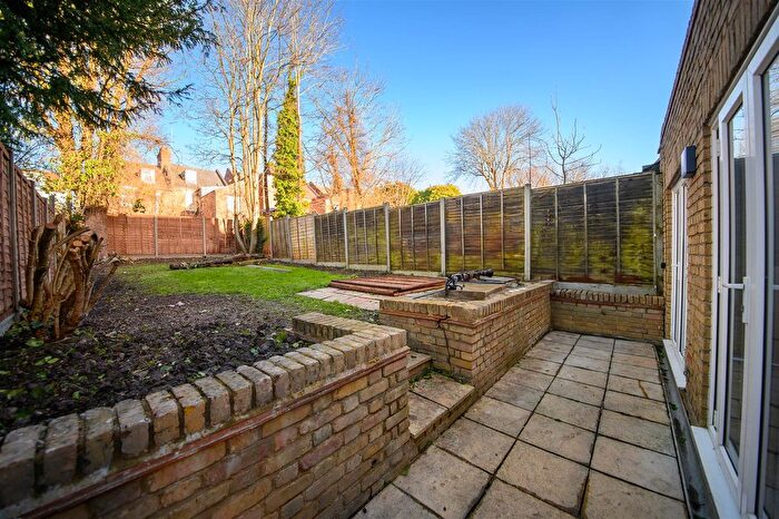 Studio To Rent In Dollis Road, London, N3