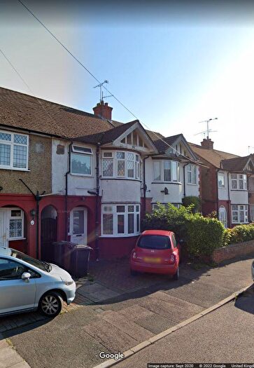 3 Bedroom Terraced House To Rent In Britannia Avenue Luton, LU3