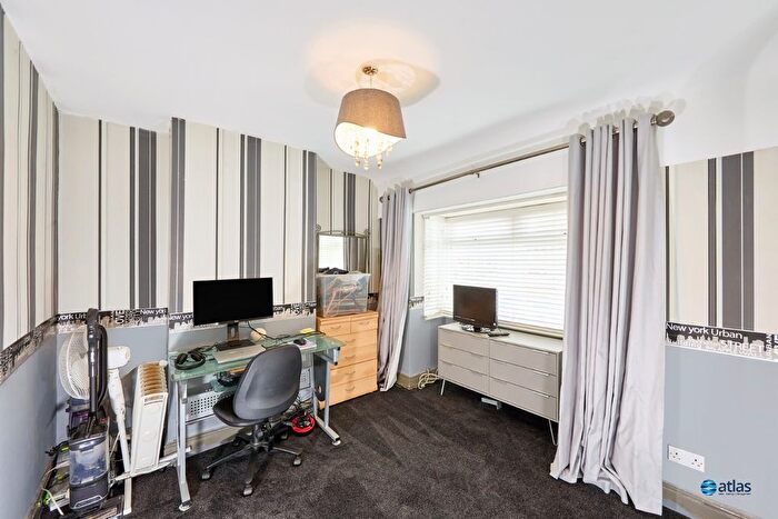 3 Bedroom Terraced House For Sale In Middleton Road, Fairfield, L7