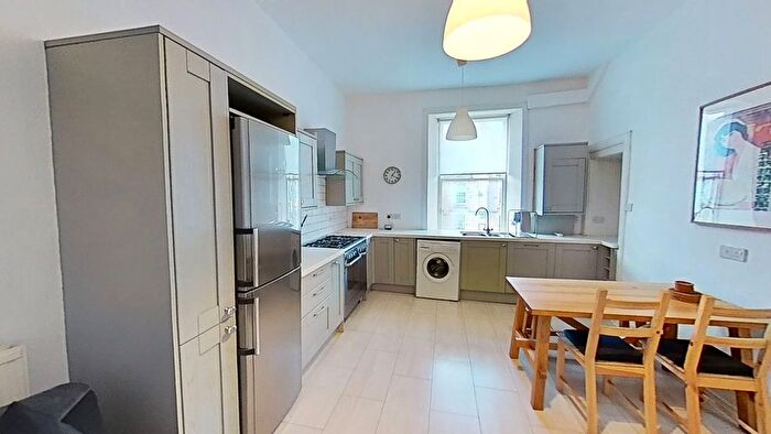 2 Bedroom Flat To Rent In Marchmont Crescent, Edinburgh, Midlothian, EH9