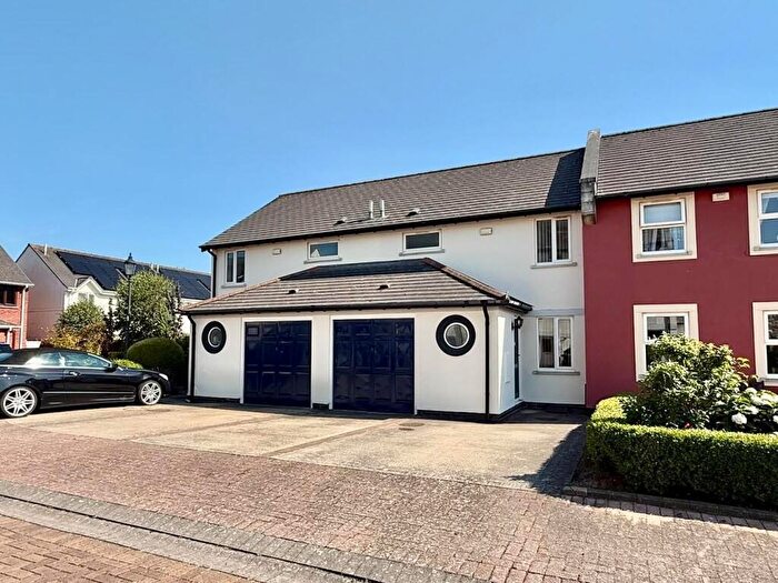 3 Bedroom Terraced House For Sale In Telford Close, Conwy, LL32