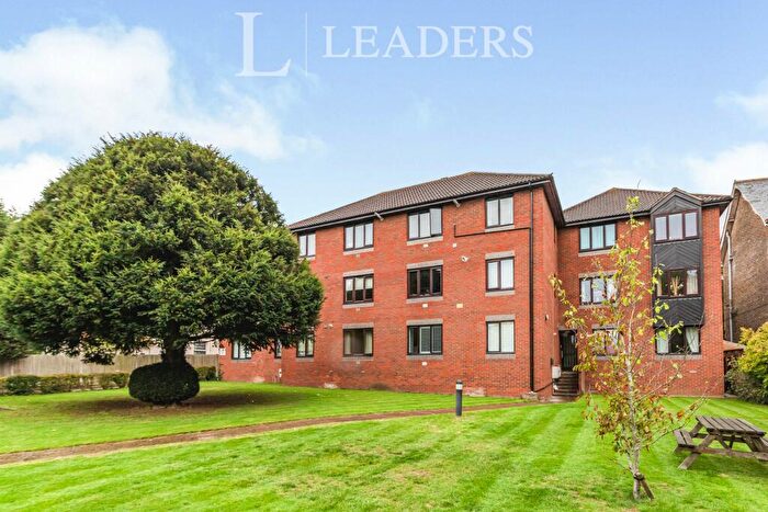 2 Bedroom Apartment To Rent In Hook Road, Surbiton, KT6