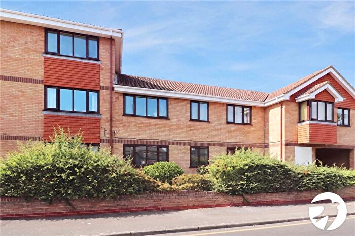 2 Bedroom Flat For Sale In Bedwell Road, Belvedere, DA17