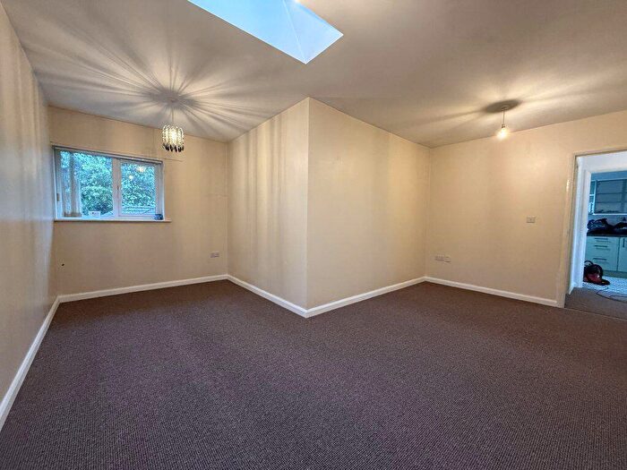 2 Bedroom Flat To Rent In Langdale Grove, Corby, NN17