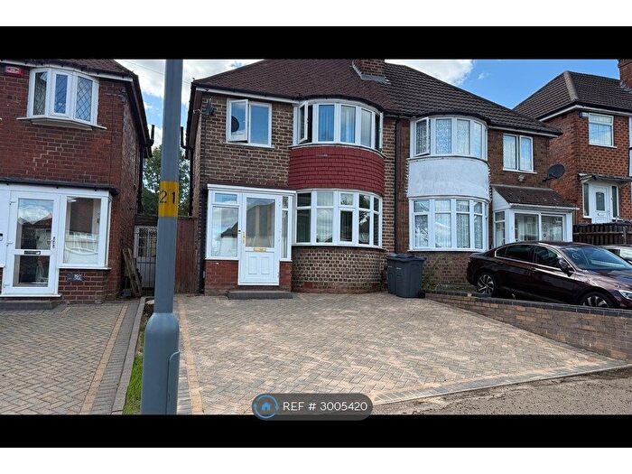 3 Bedroom Semi-detached House To Rent In Foden Road, Birmingham, B42