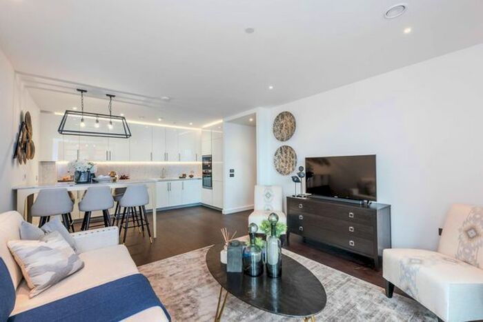 3 Bedroom Flat To Rent In Charles Clowes Walk, Nine Elms, London, SW11