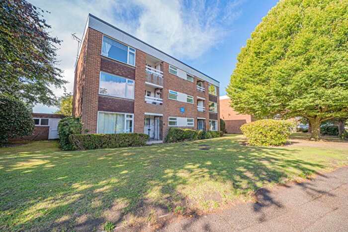 2 Bedroom Apartment For Sale In Kingslea Road, Solihull, B91