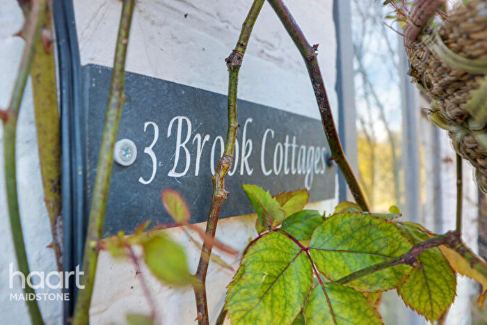 2 Bedroom Cottage For Sale In Forge Lane, Maidstone, ME15