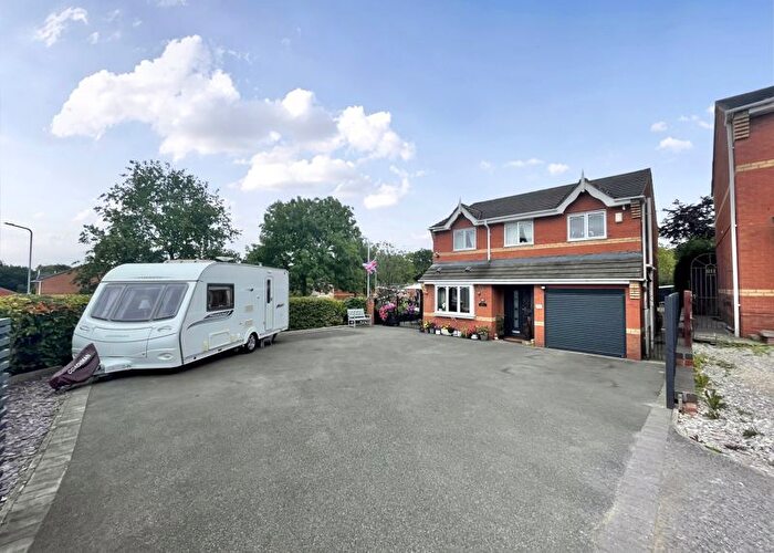 4 Bedroom Detached House For Sale In Oakfield Grove, Biddulph, ST8