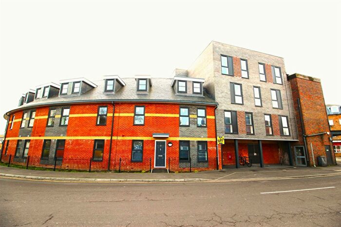 2 Bedroom Flat To Rent In Winifred Court, Prince George Street, Havant, PO9