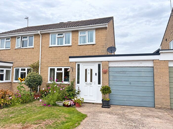 3 Bedroom Semi-Detached House For Sale In Fitzmaurice Close, Bradford On Avon, BA15