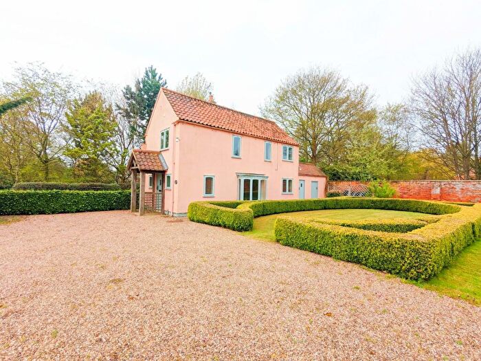 2 Bedroom Detached House To Rent In The Close, Manor Lane, Hougham, NG32