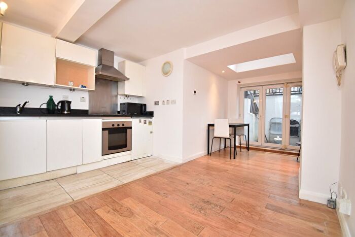 1 Bedroom Flat To Rent In Lee High Road, London, SE12